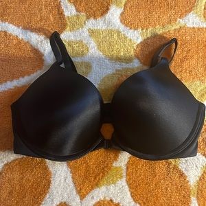 Victoria’s Secret Bombshell Plunge Bra Size 32 C